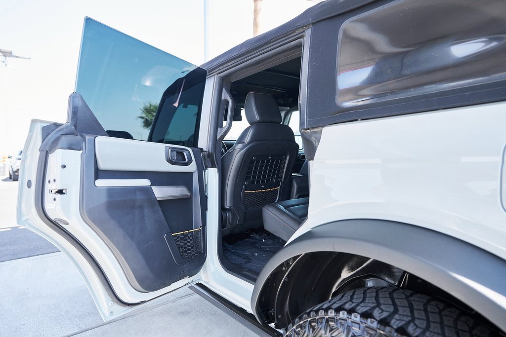 Used 2022 Ford Bronco Badlands image 16