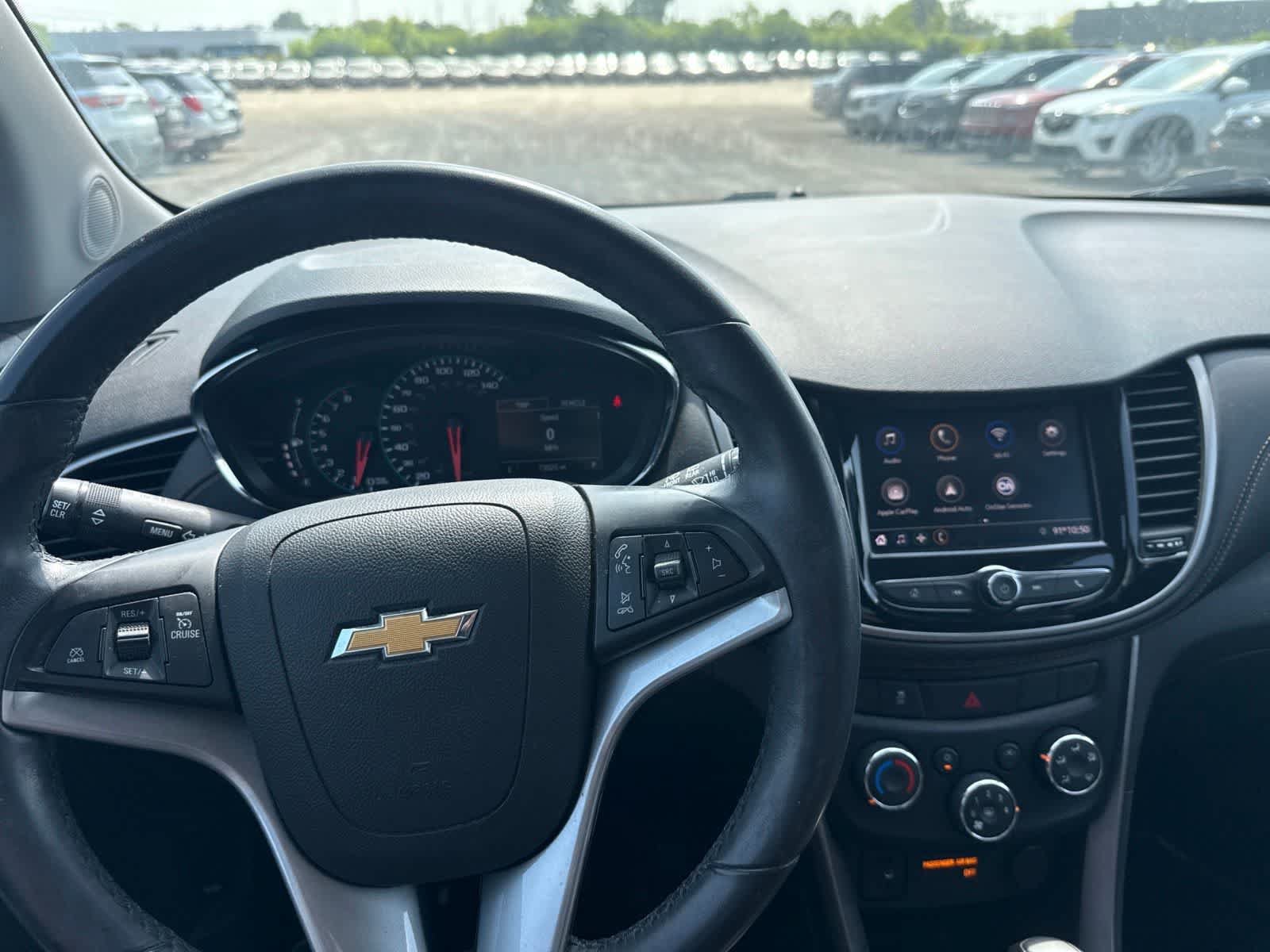 Used 2020 Chevrolet Trax LT w/ LT Convenience Package FWD image 19