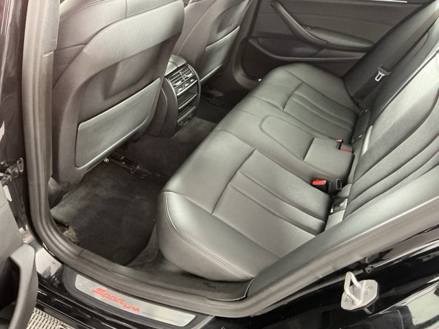 Used 2019 BMW 530i w/ Convenience Package RWD image 10