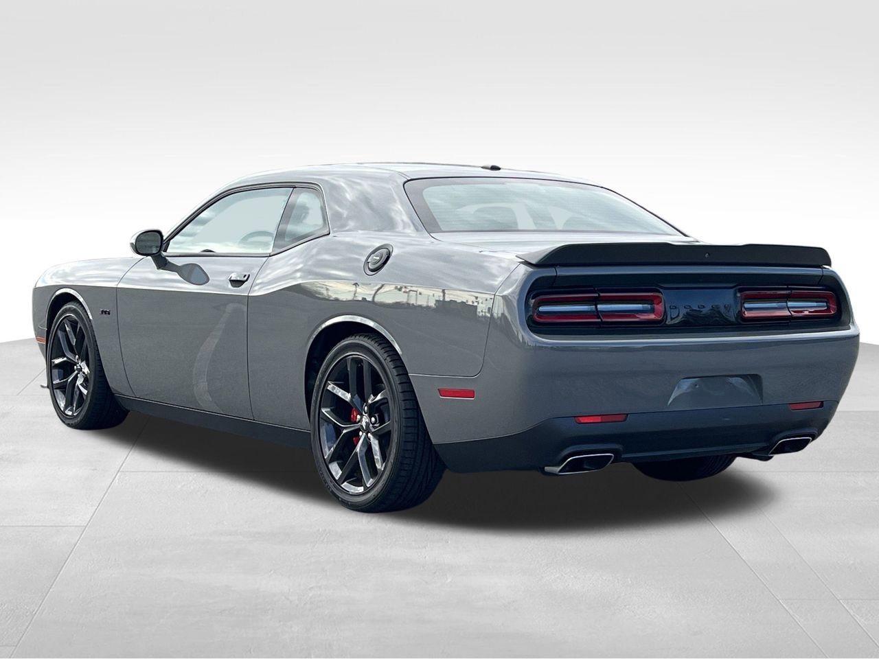 Used 2023 Dodge Challenger R/T w/ Blacktop Package image 25