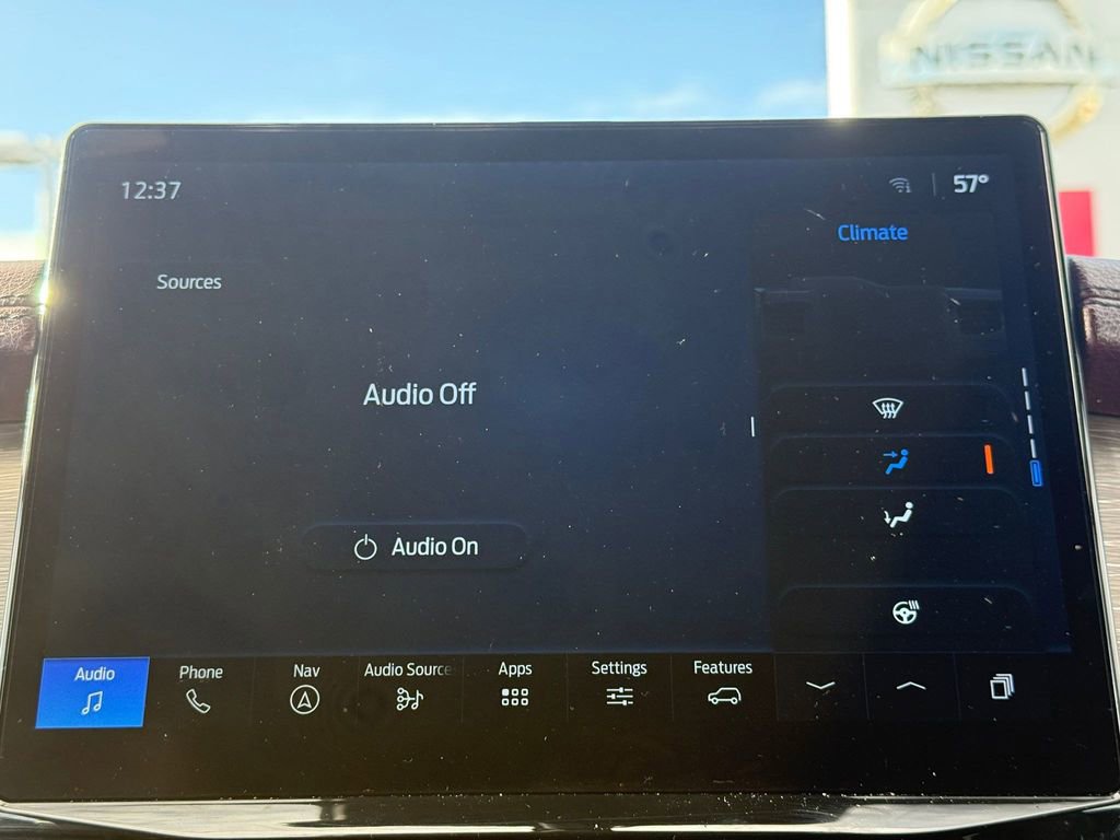 Used 2022 Ford Expedition Limited image 31