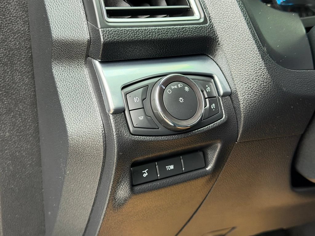 Used 2019 Ford Explorer Sport w/ Equipment Group 401A AWD/4WD image 26