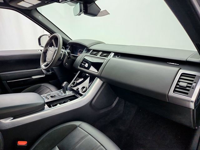 Used 2020 Land Rover Range Rover Sport HST image 13