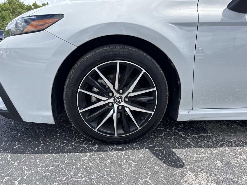Used 2023 Toyota Camry SE FWD image 10