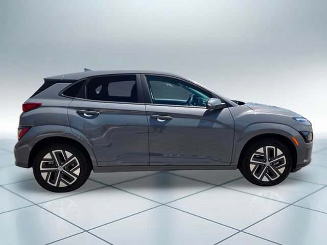 Used 2023 Hyundai Kona SE FWD image 4