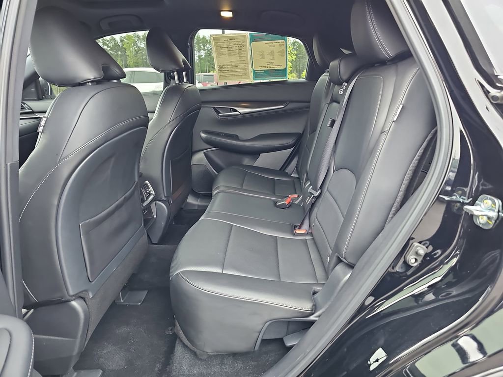 Used 2025 INFINITI QX55 Luxe w/ Cargo Package image 18