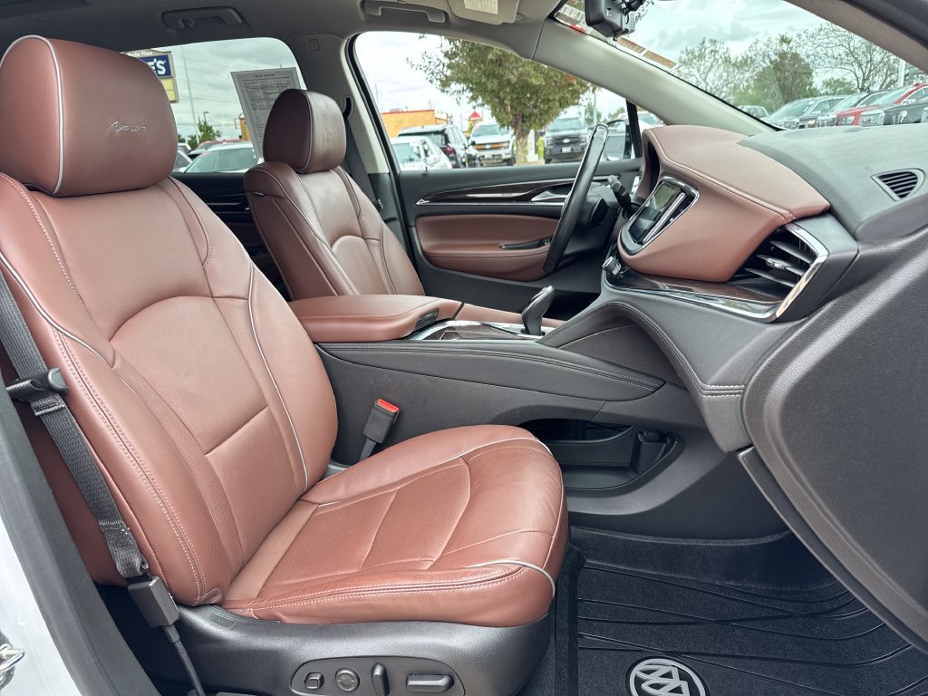 Certified 2021 Buick Enclave Avenir w/ Avenir Technology Package AWD/4WD image 42