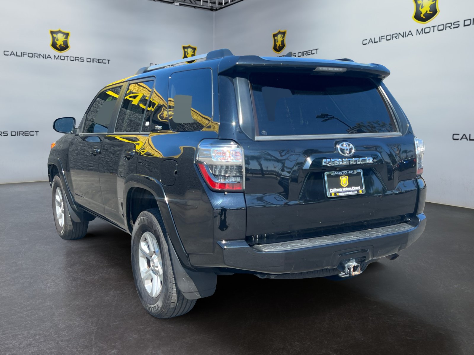 Used 2021 Toyota 4Runner SR5 AWD/4WD image 3