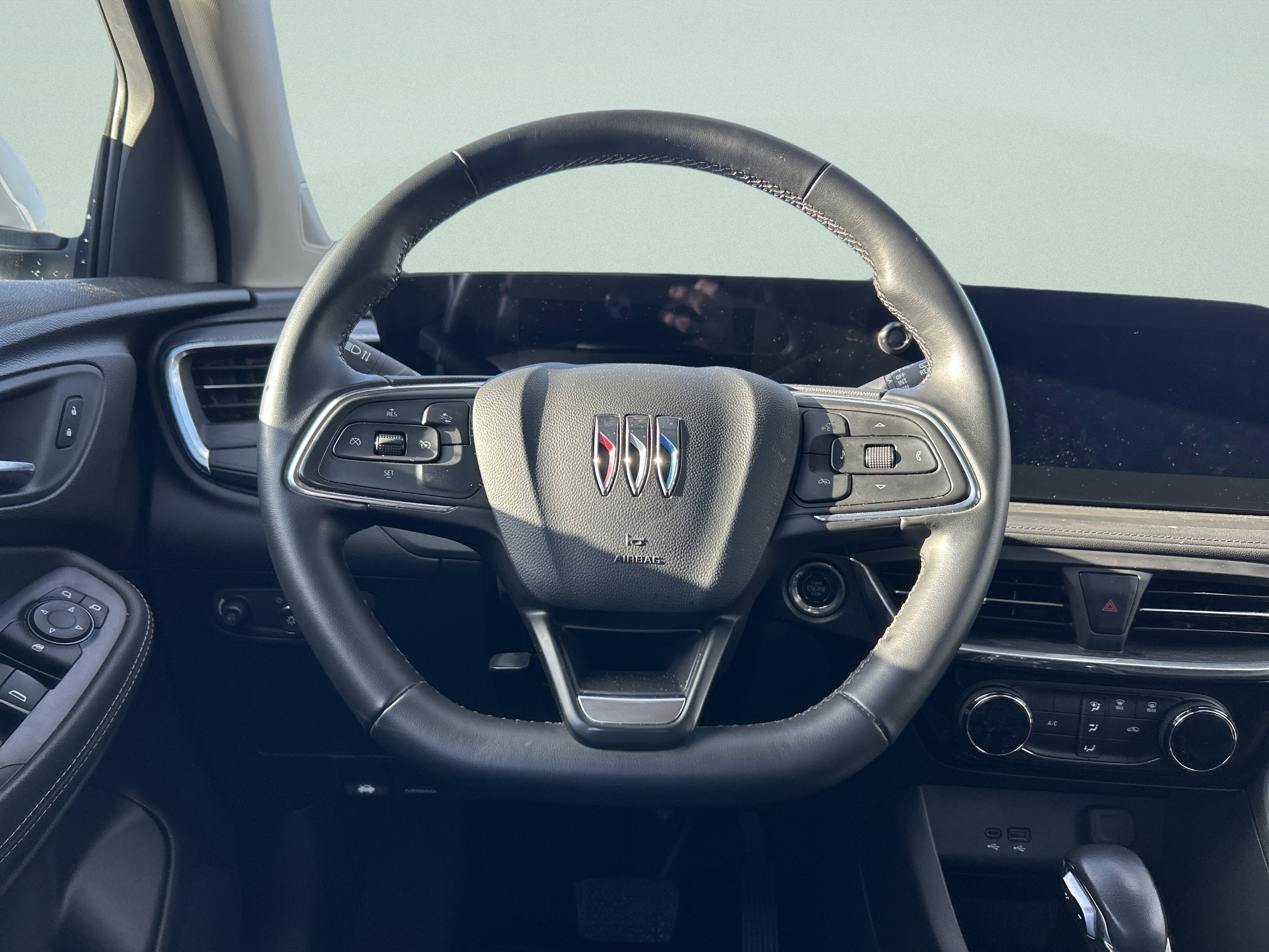 Used 2024 Buick Encore GX Sport Touring image 31