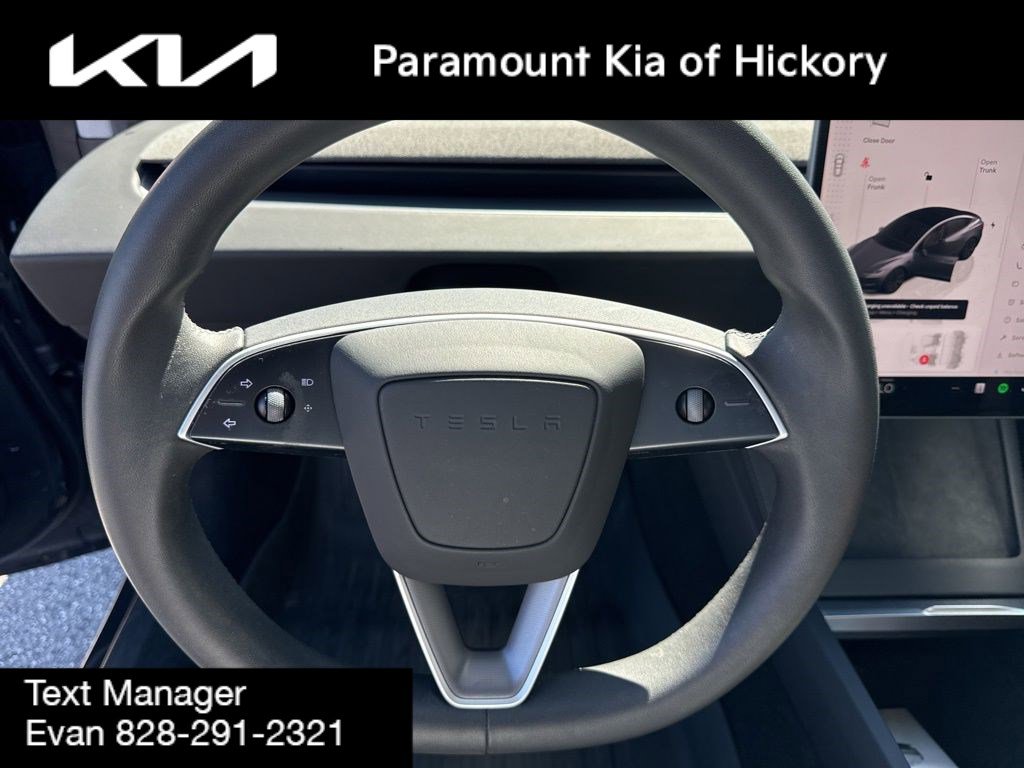 Used 2024 Tesla Model 3 Standard Range image 27