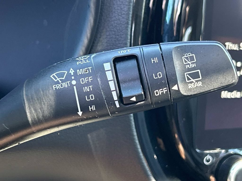 Used 2024 Kia Soul EX FWD image 32