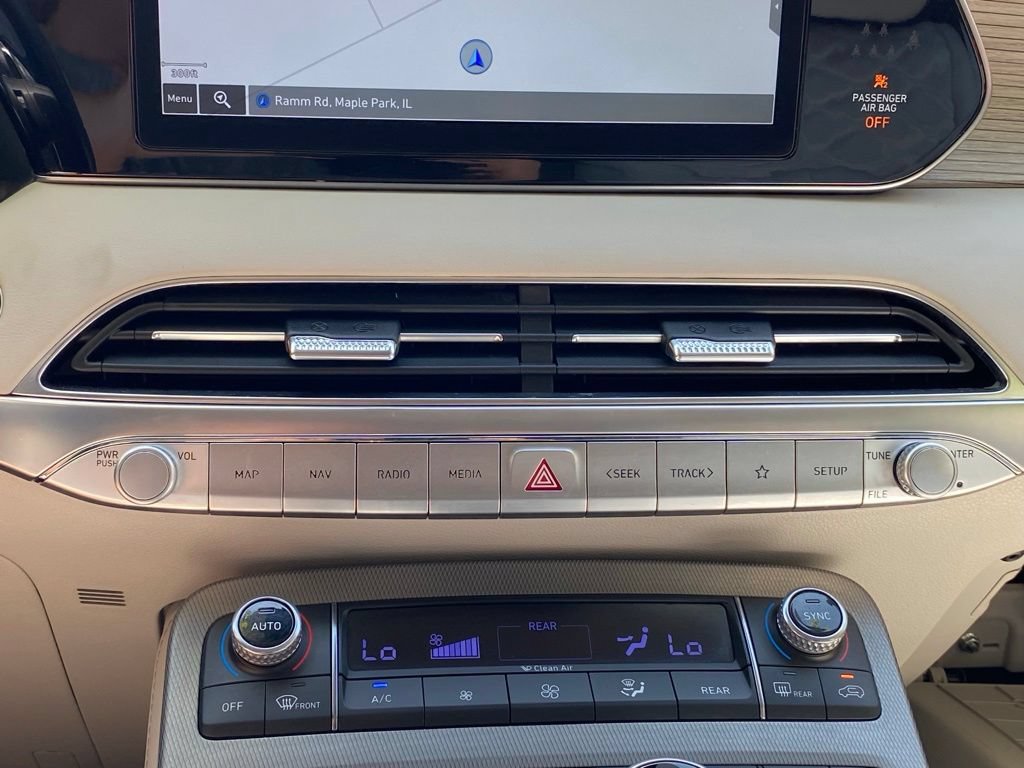 Used 2021 Hyundai Palisade Limited w/ Winter Package AWD/4WD image 16