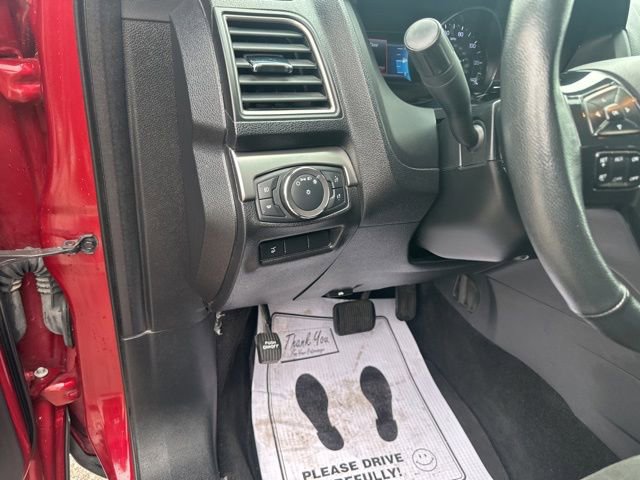 Used 2019 Ford Explorer XLT w/ Equipment Group 202A FWD image 33