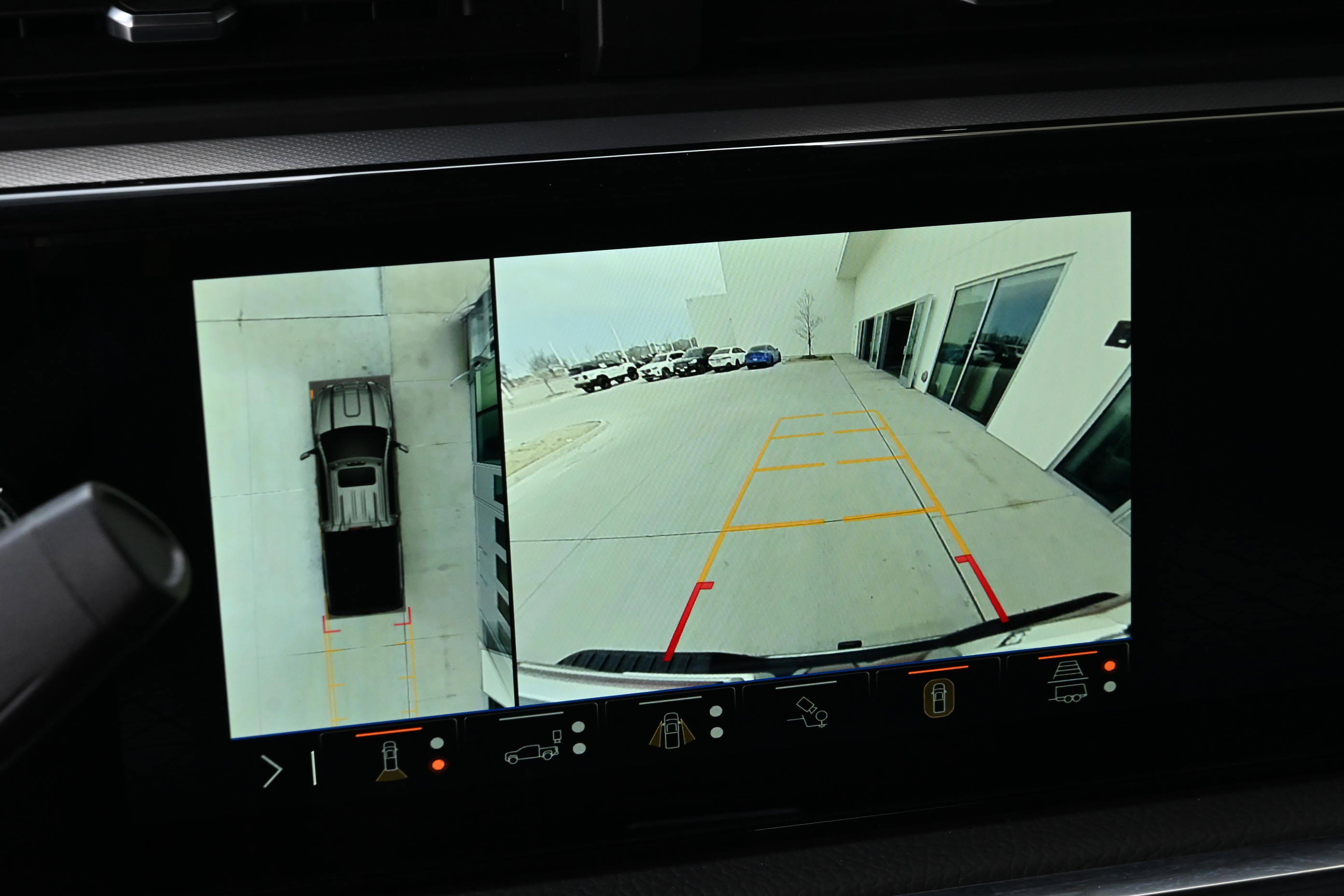 Used 2024 GMC Sierra 2500 Denali w/ Denali Reserve Package image 16