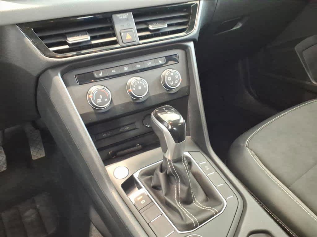 Certified 2022 Volkswagen Taos SE AWD/4WD image 14