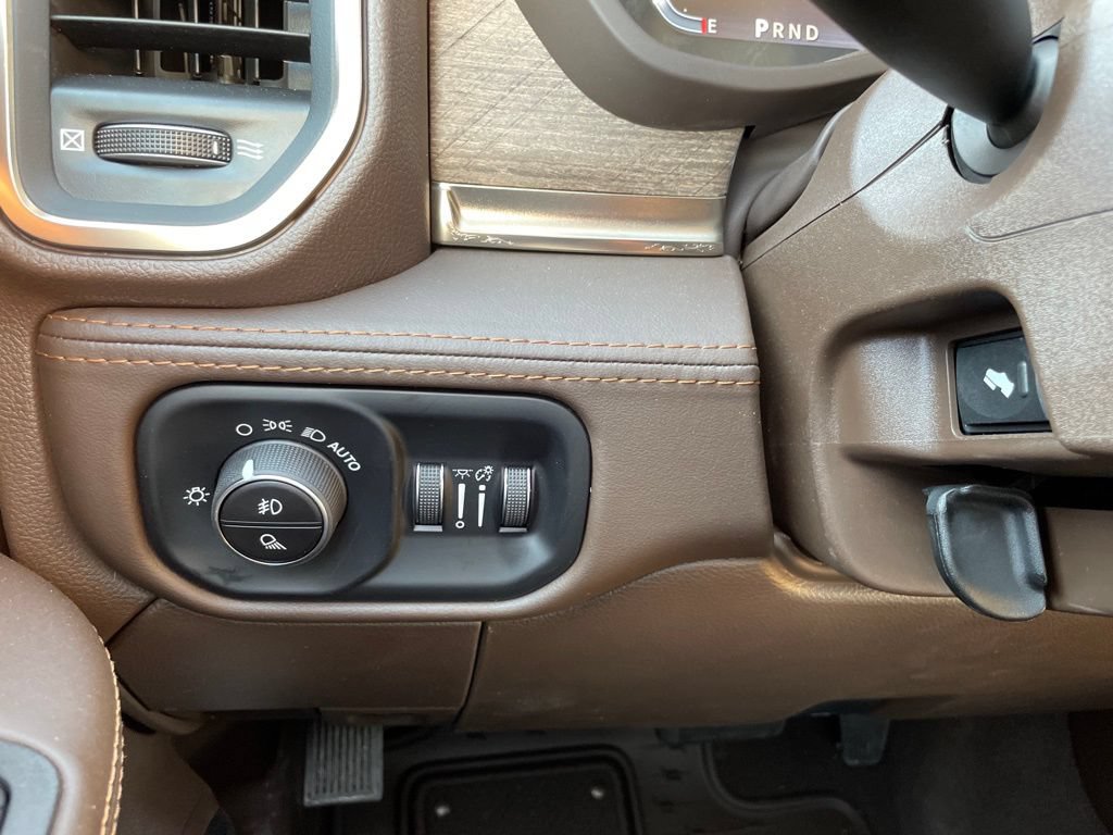 New 2026 RAM 2500 Limited AWD/4WD image 25