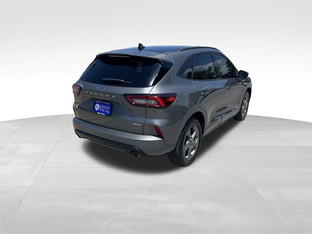 Used 2024 Ford Escape ST-Line w/ Tech Pack #1 AWD/4WD image 5