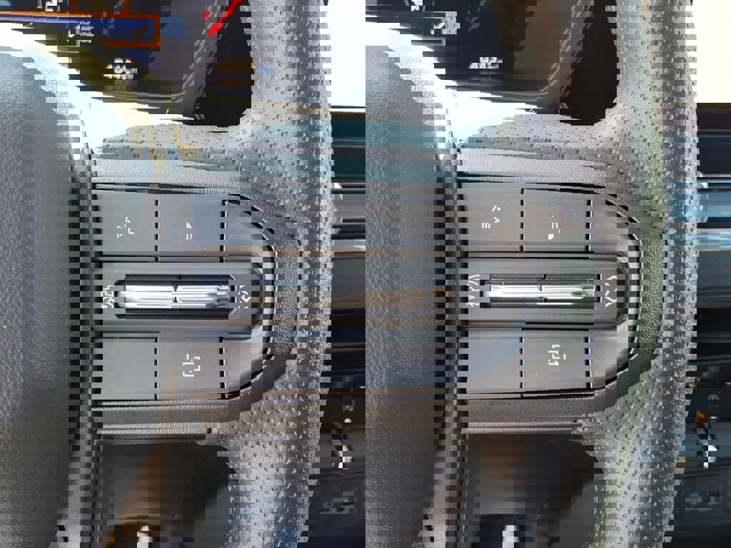 New 2026 Chevrolet Colorado W/T image 15