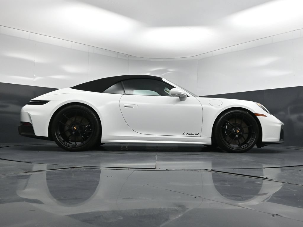 Used 2026 Porsche 911 Carrera GTS RWD image 28