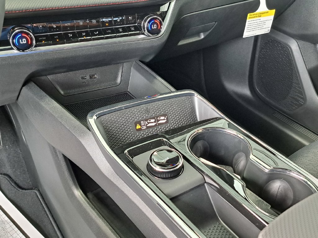 New 2027 Chevrolet Equinox RS w/ Convenience Package III FWD image 11