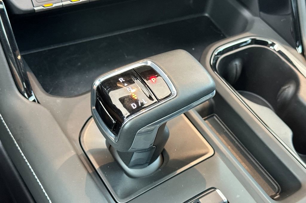 Used 2025 GMC Sierra 1500 AT4X image 21