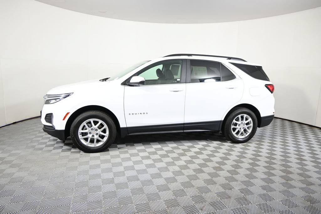 Used 2024 Chevrolet Equinox LT AWD/4WD image 2