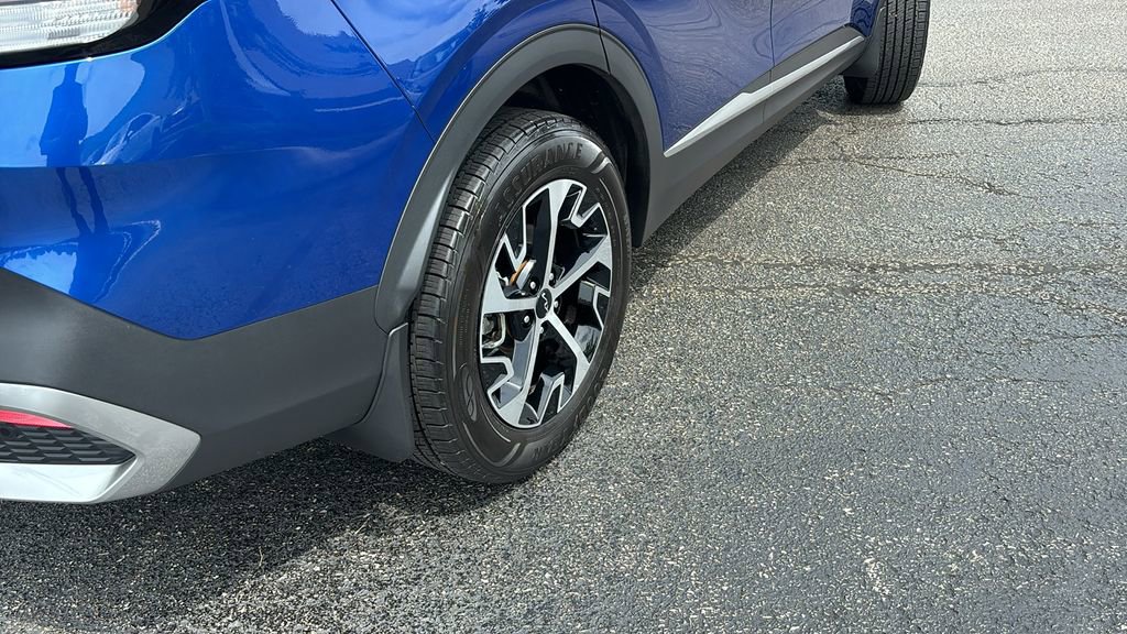 Used 2023 Kia Sportage EX image 8