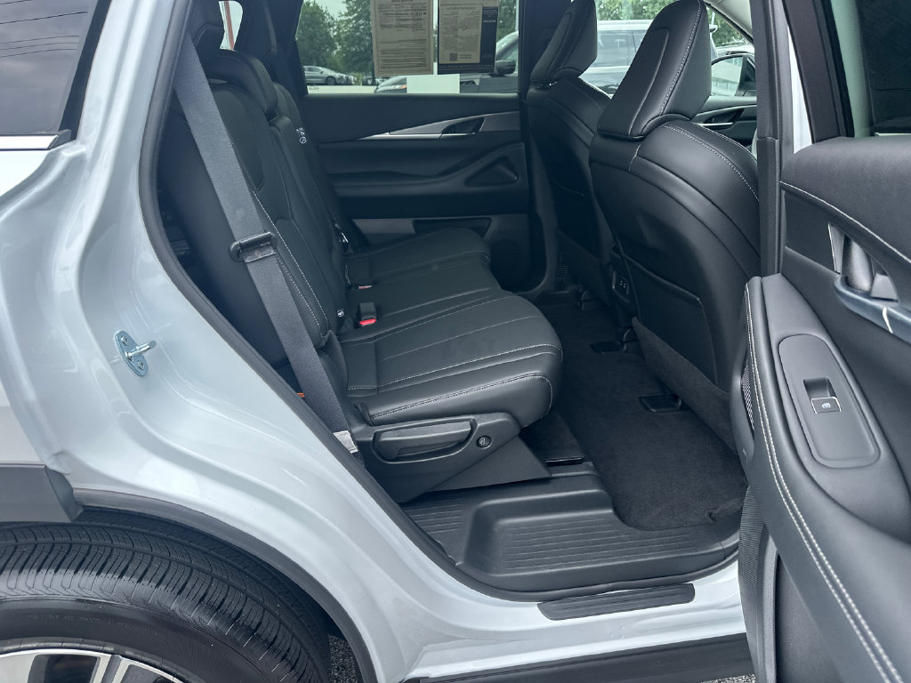 Used 2026 INFINITI QX60 Pure w/ Cargo Package FWD image 13