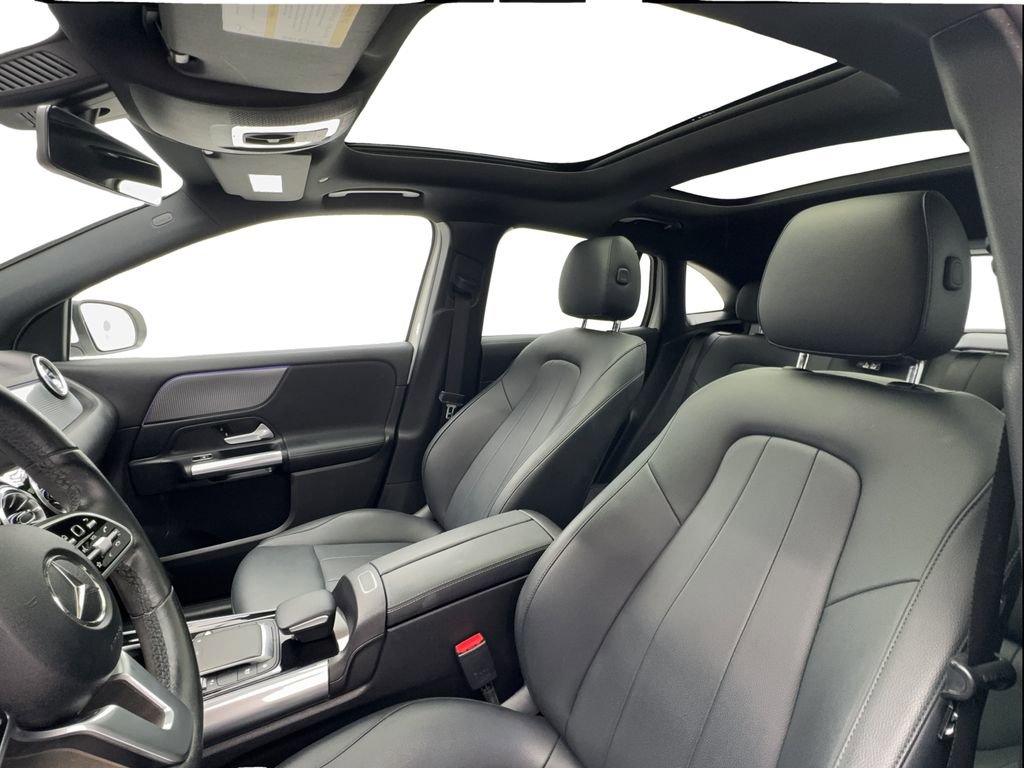 Used 2022 Mercedes-Benz GLA 250 w/ Premium Package Lite image 19