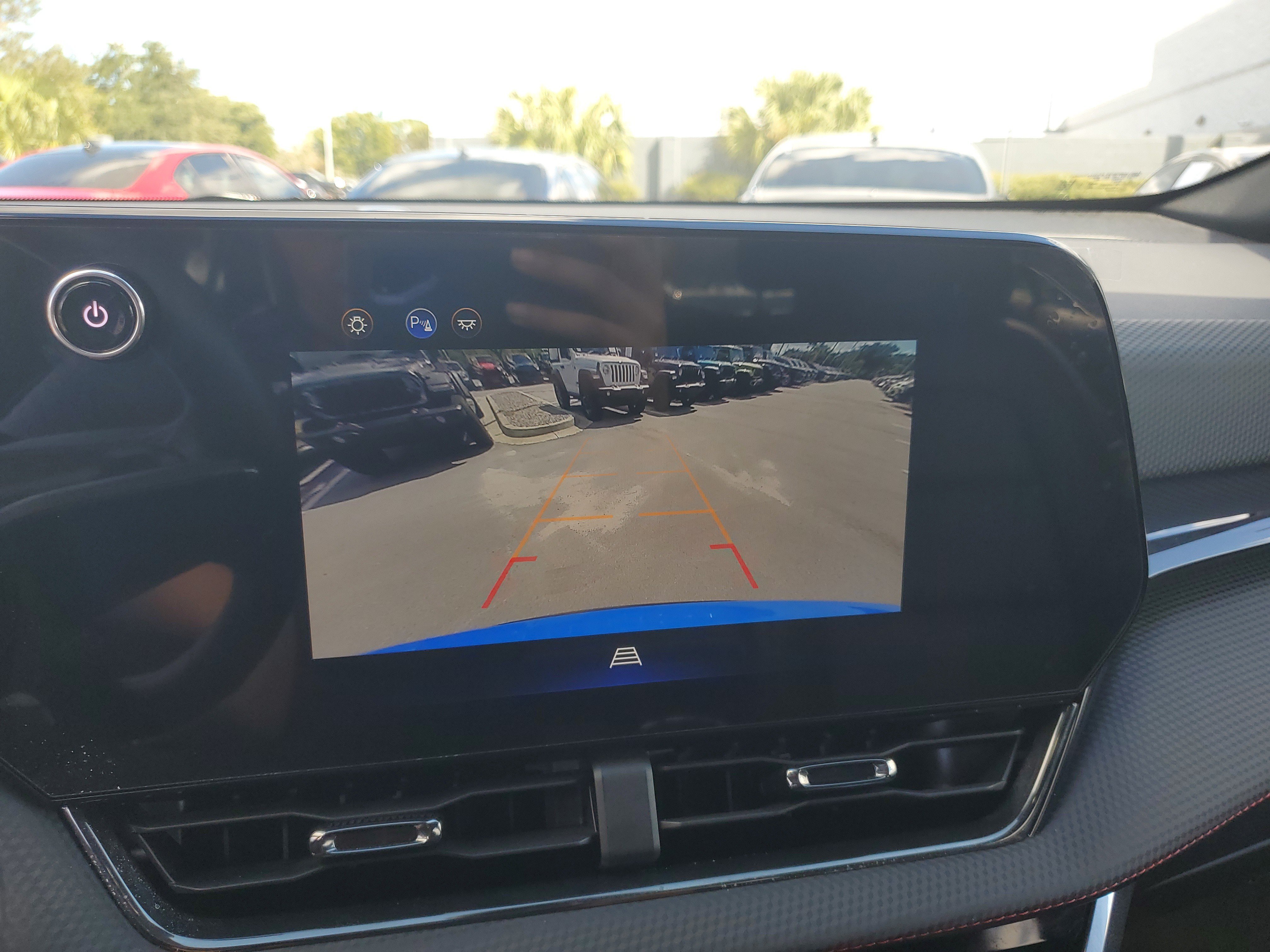 Used 2025 Chevrolet Equinox RS w/ Convenience Package III FWD image 21