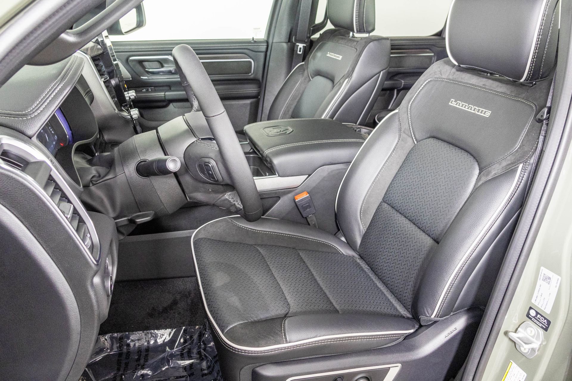 New 2026 RAM 1500 Laramie w/ Night Edition AWD/4WD image 23