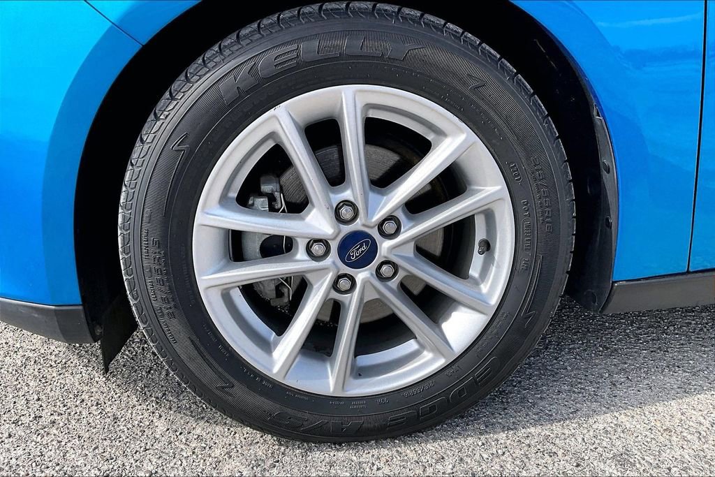 Used 2016 Ford Focus SE image 9
