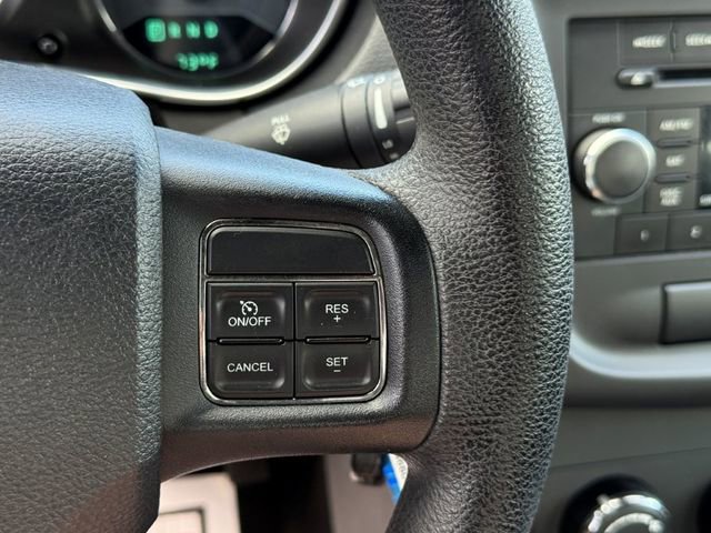 Used 2014 Dodge Avenger SE w/ Rallye Appearance Group image 26