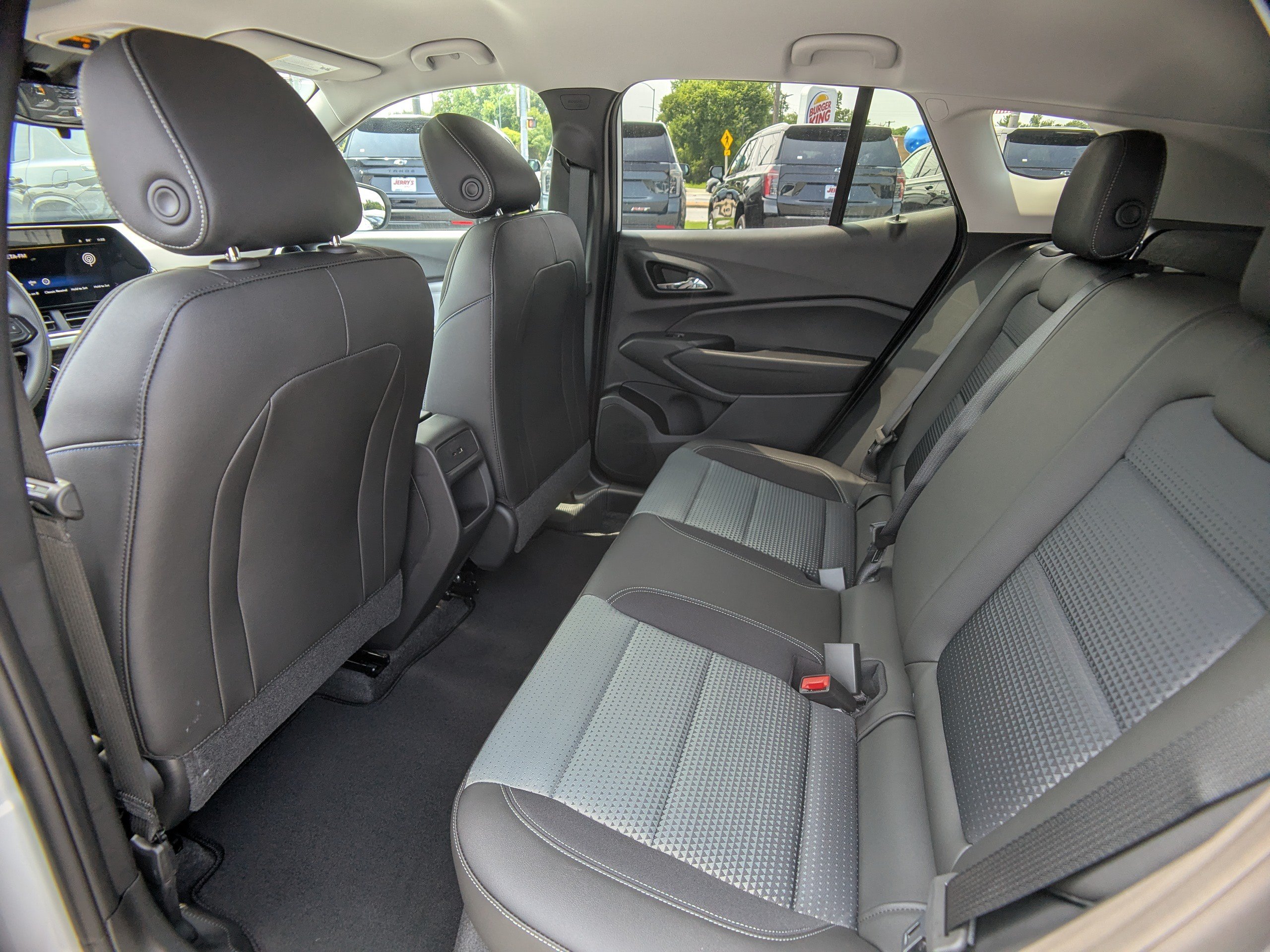 New 2026 Chevrolet Trax LT FWD image 12