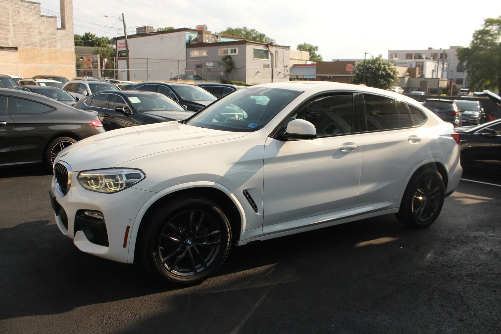 Used 2019 BMW X4 xDrive30i w/ Executive Package AWD/4WD image 10