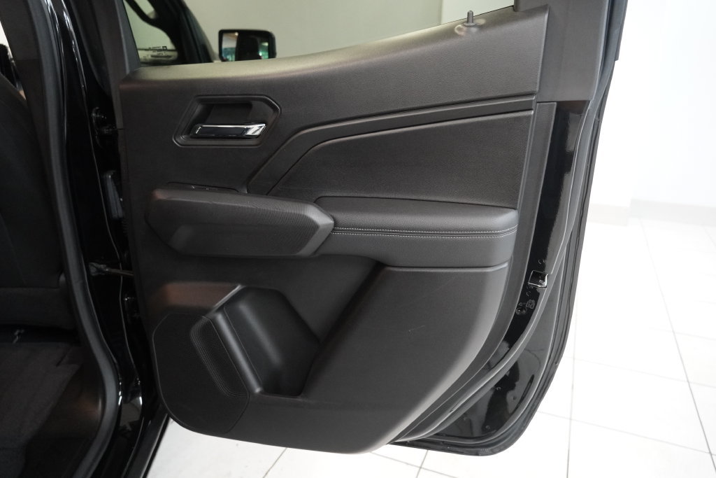 Used 2023 Chevrolet Colorado LT w/ LT Convenience Package AWD/4WD image 30