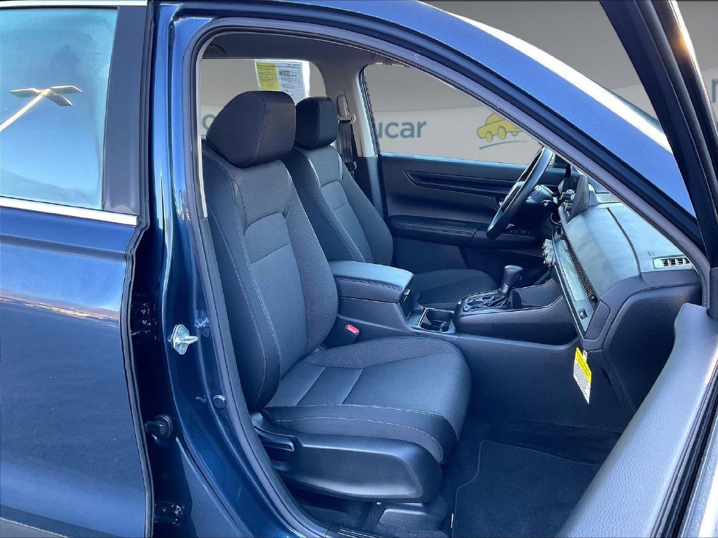 Used 2024 Honda CR-V LX image 11