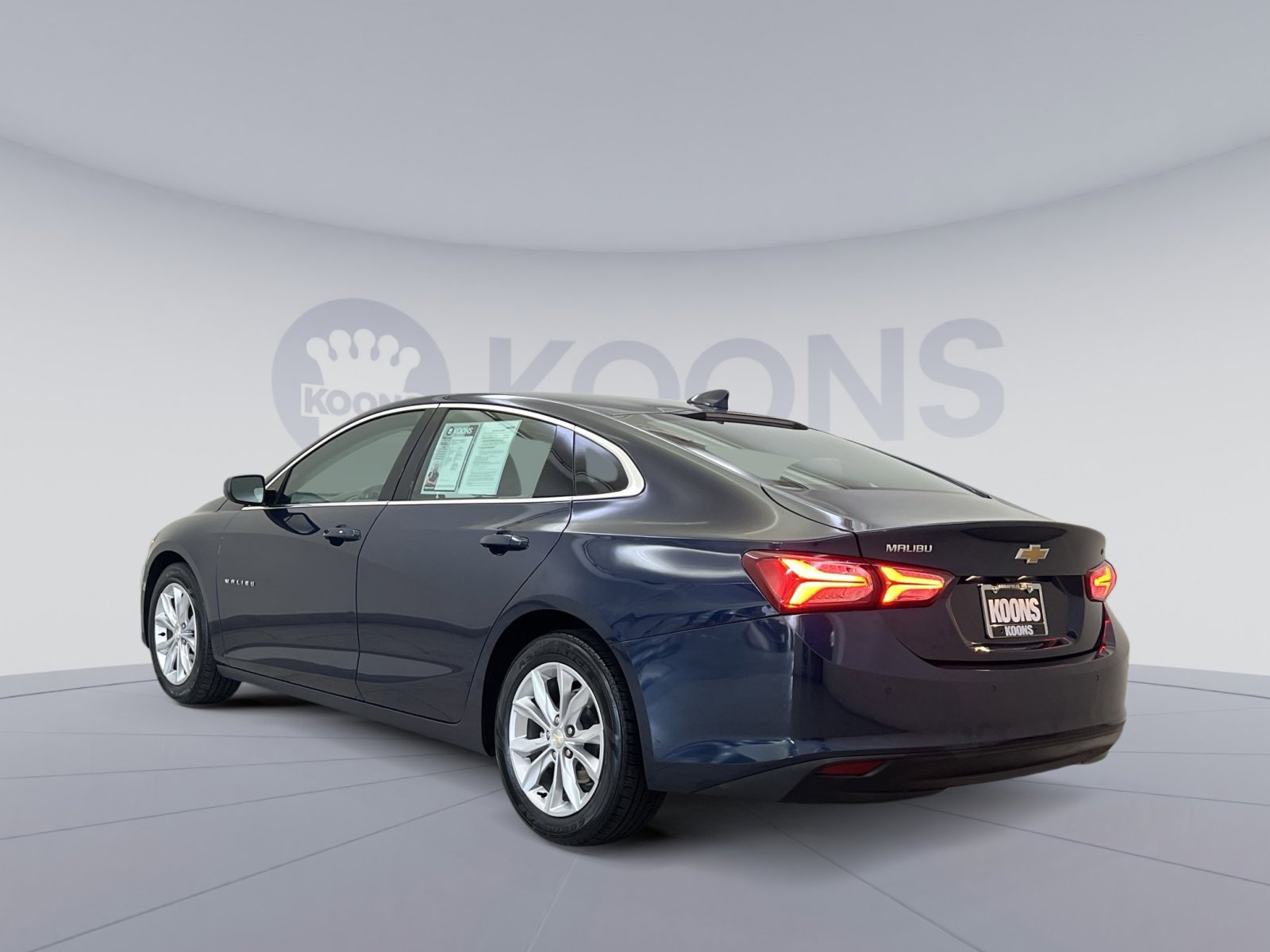 Used 2022 Chevrolet Malibu LT FWD image 7