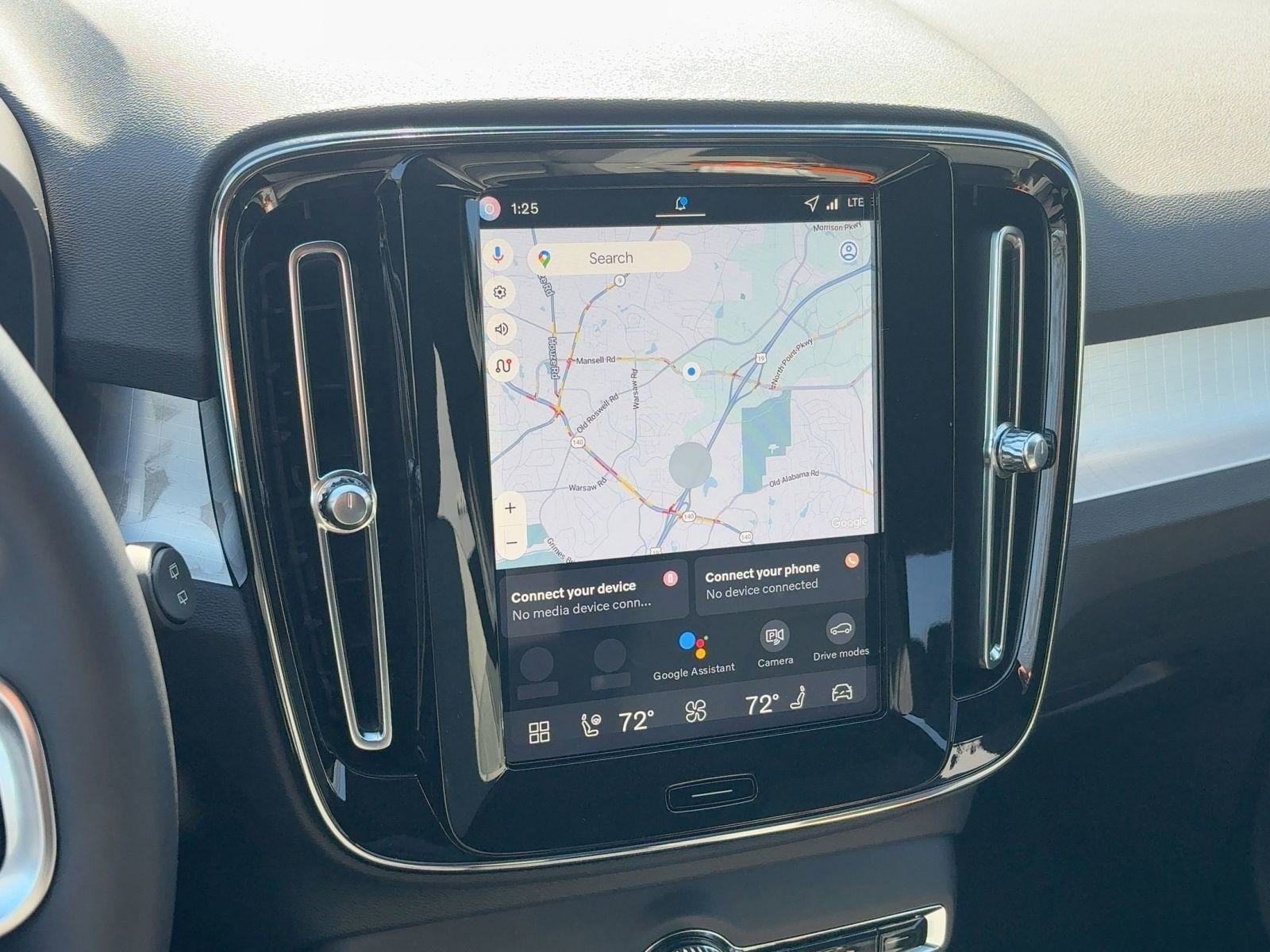 New 2026 Volvo XC40 B4 Core w/ Protection Package image 20