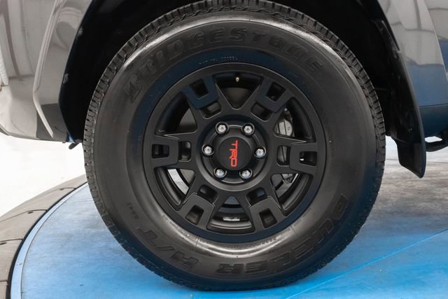 Used 2023 Toyota 4Runner SR5 Premium w/ Moonroof Package image 2