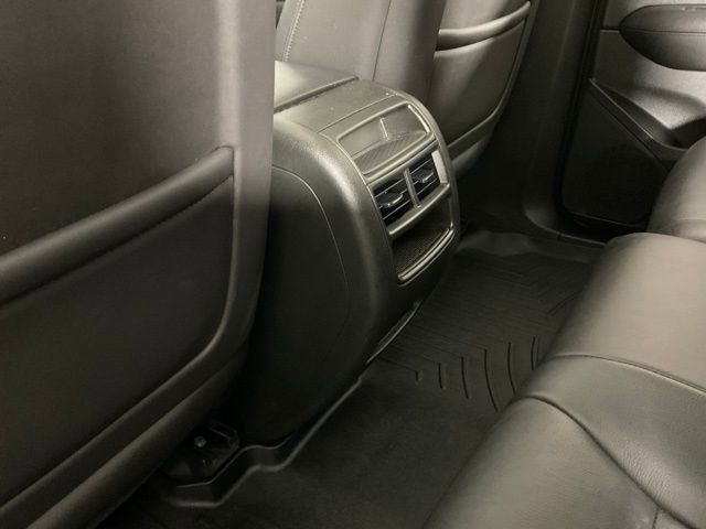 Used 2017 Cadillac XT5 Luxury w/ Driver Awareness Package image 16