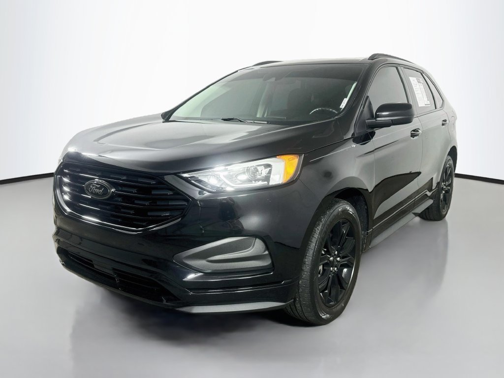 Used 2024 Ford Edge SE w/ Black Appearance Package AWD/4WD image 3