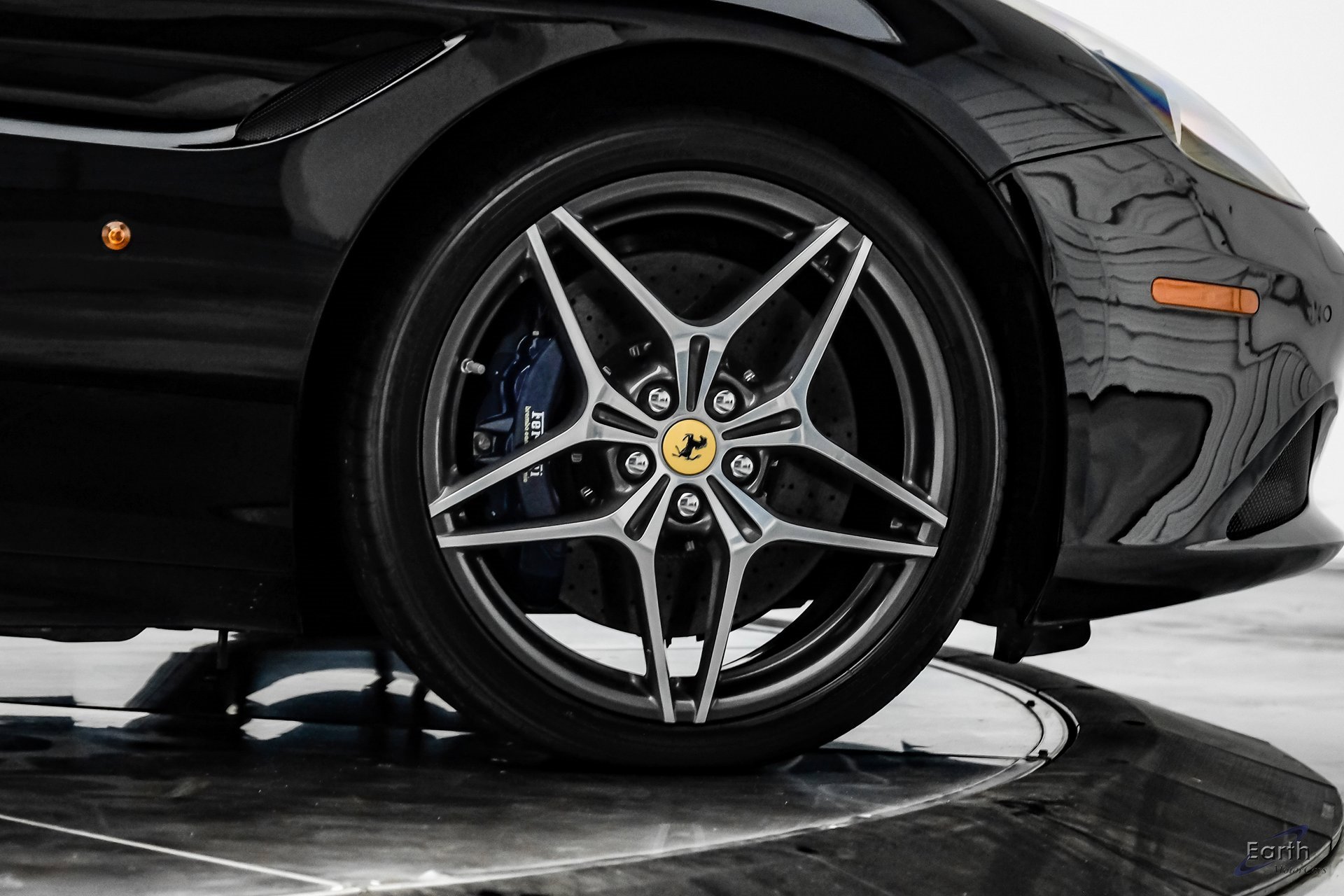 Used 2016 Ferrari California T image 85