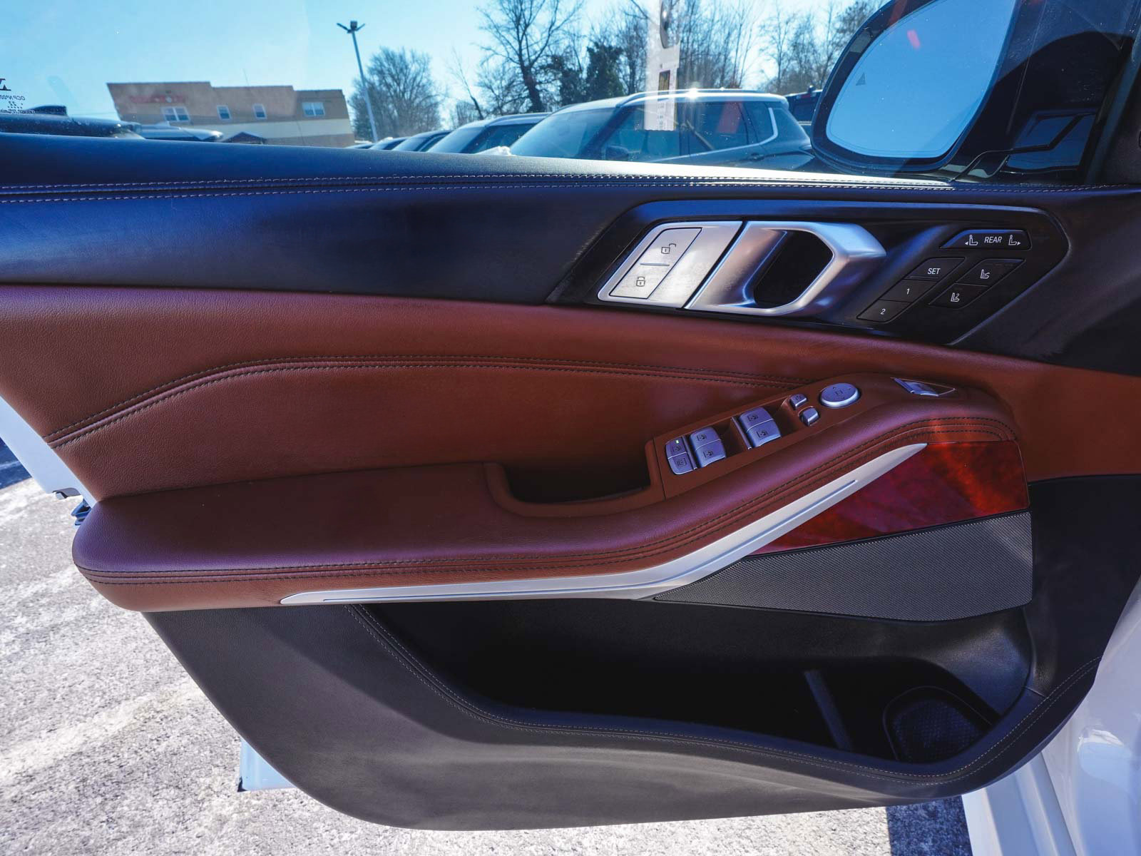 Used 2022 BMW ALPINA XB7 image 10