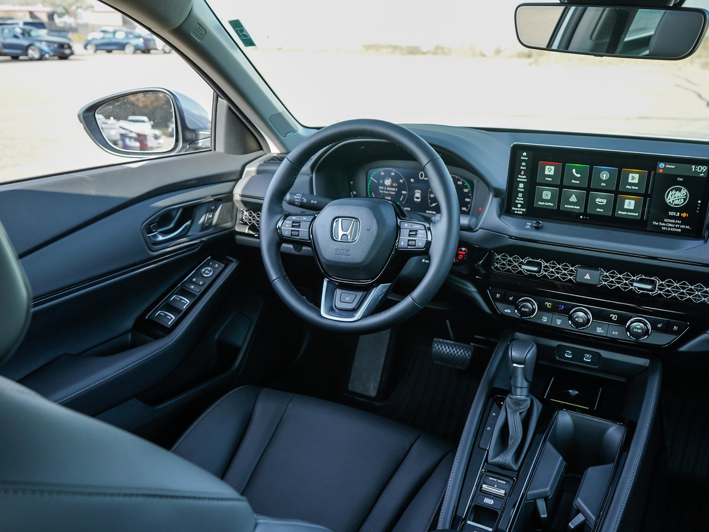 New 2025 Honda Accord Touring image 11