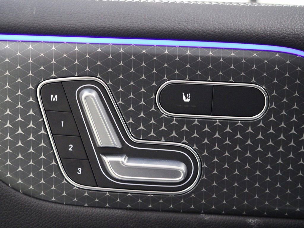 New 2026 Mercedes-Benz GLB 250 4MATIC image 16