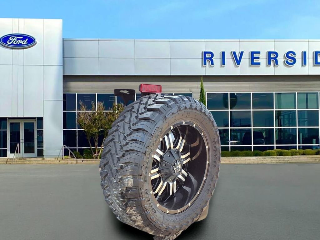 Used 2016 Jeep Wrangler Unlimited Sahara w/ Max Tow Package image 31