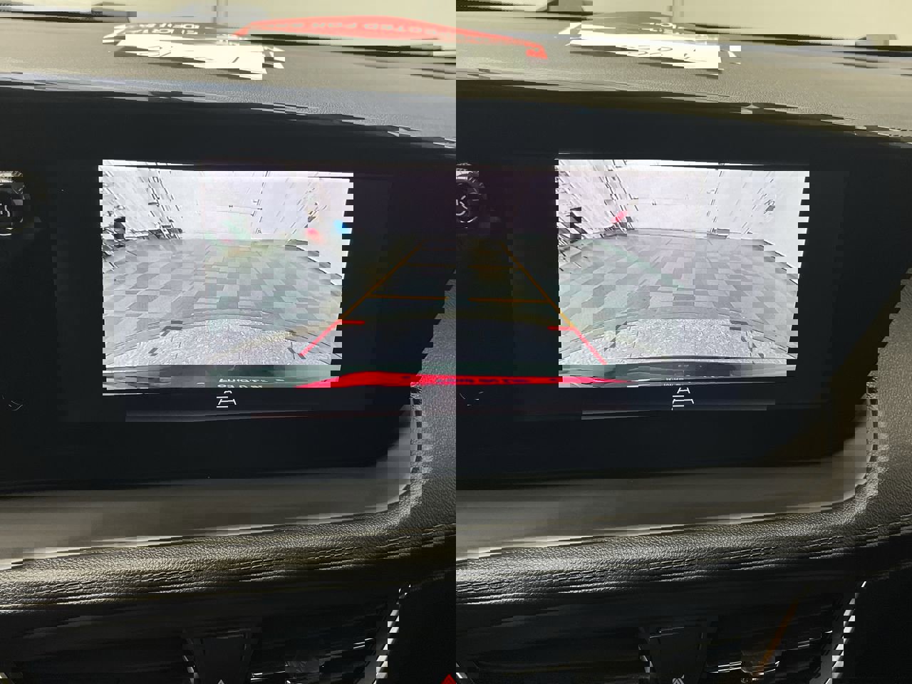 Used 2024 Buick Encore GX Sport Touring image 5