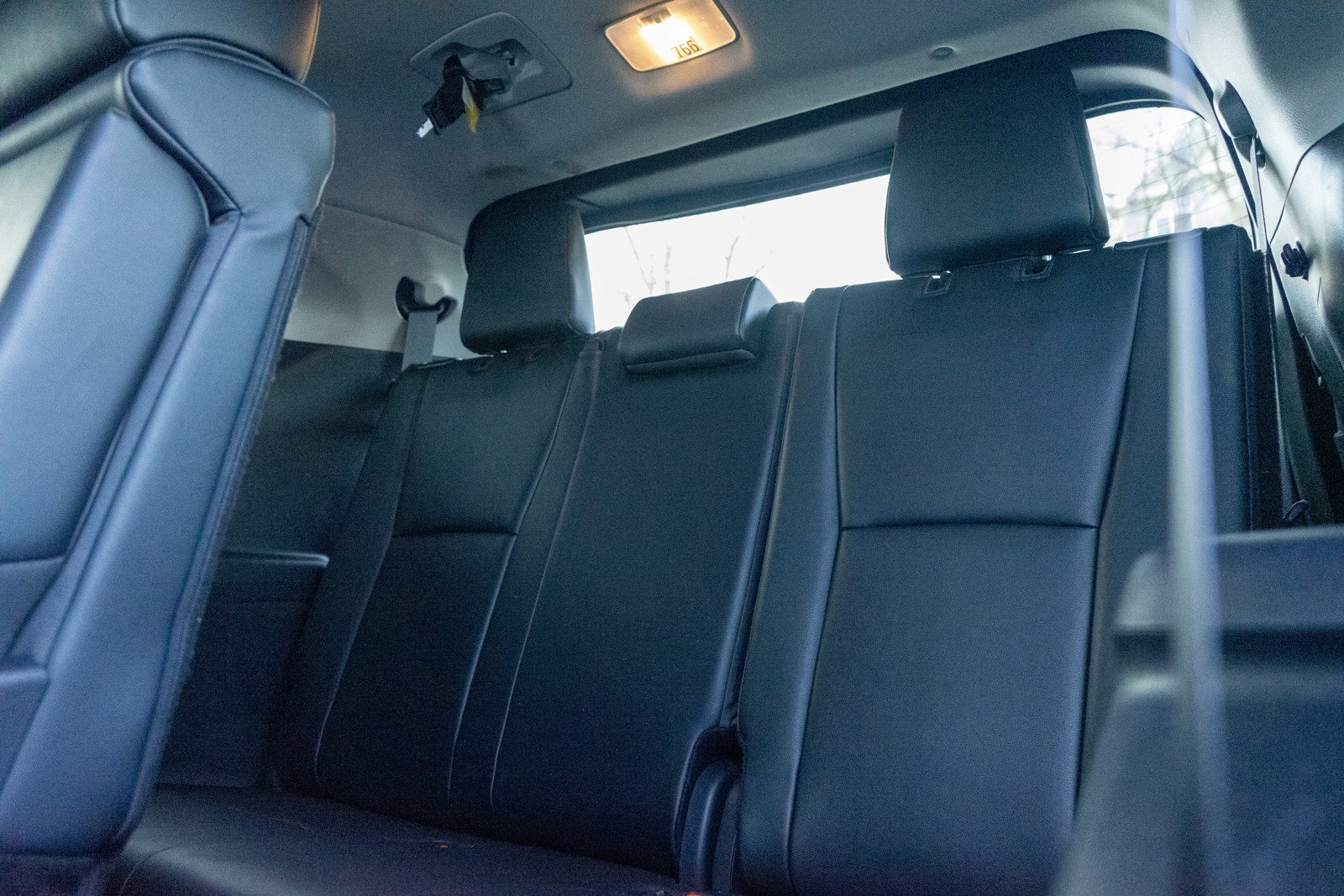 Used 2025 Toyota Highlander XLE image 32