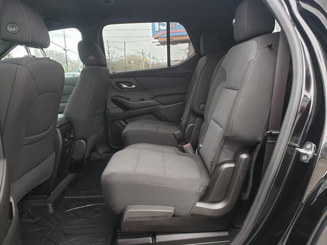 Used 2022 Chevrolet Traverse LT image 12